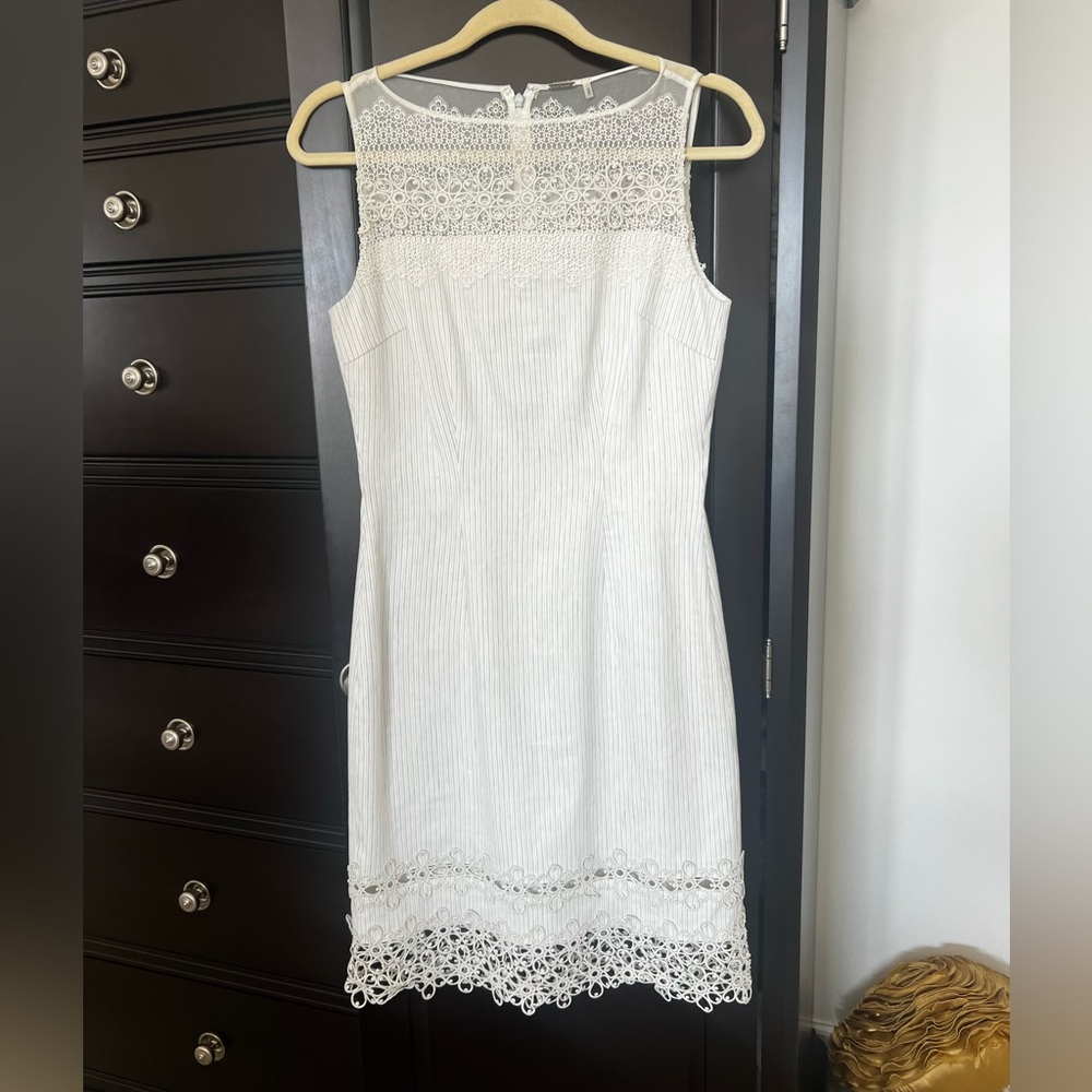 Elie Tahari Lace A-Like dress